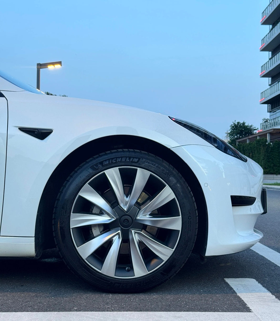 2018-2023 Tesla Model 3 18-Inch Full-Coverage Wheel Covers