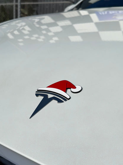 3D Santa Hat Tesla Emblem Decoration – Christmas Car Badge Sticker