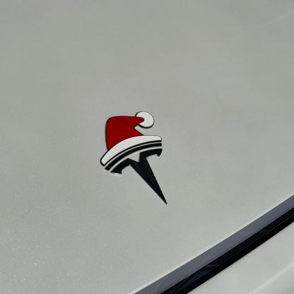 3D Santa Hat Tesla Emblem Decoration – Christmas Car Badge Sticker