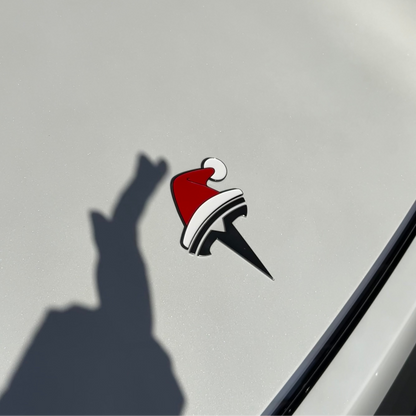 3D Santa Hat Tesla Emblem Decoration – Christmas Car Badge Sticker